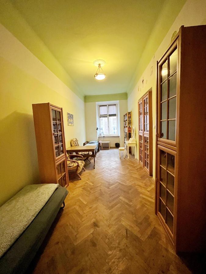 Old Town Rooms Wielopole Krakow Ngoại thất bức ảnh